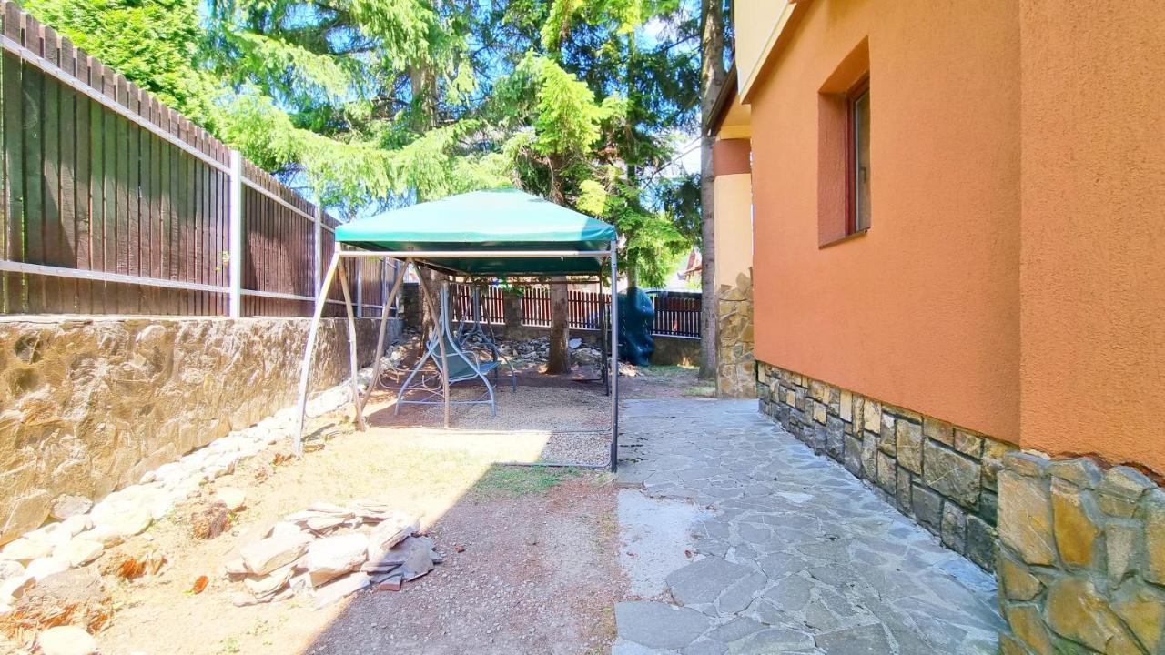 Casa Cu Brazi Buşteni